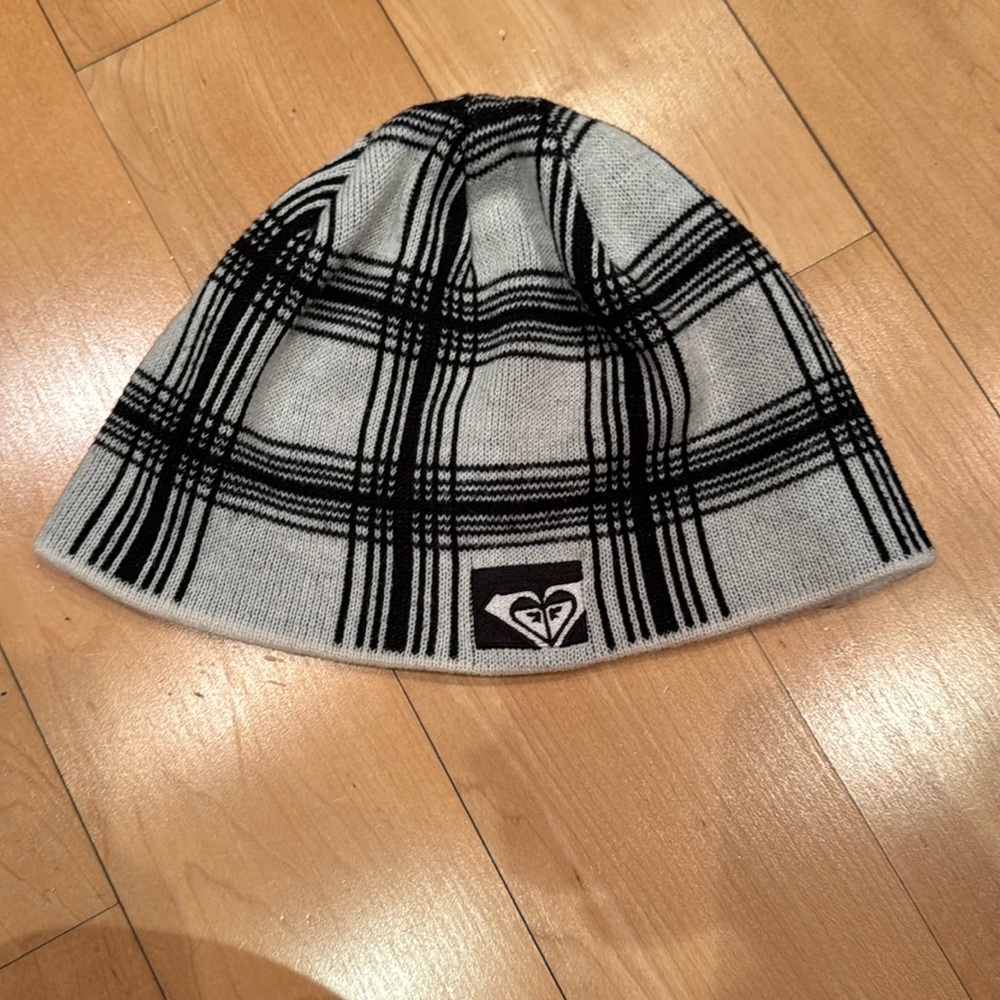 ROXY Black & White Beanie